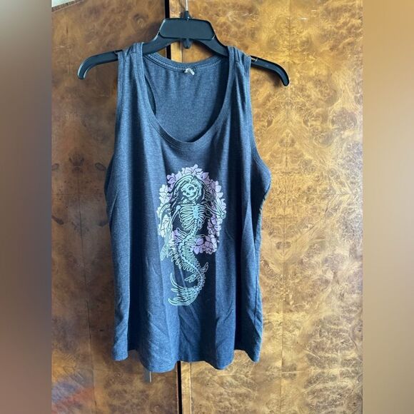 Mermaid skeleton muscle tee - Picture 1 of 5